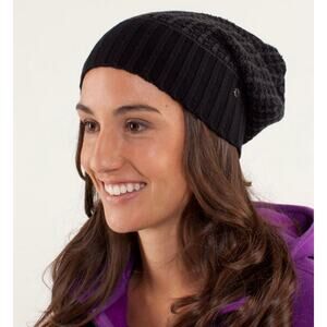 NWOT lululemon Peace Of Mind Toque